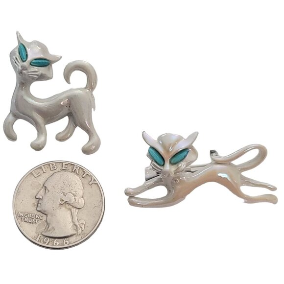 Vintage Pearly White Enamel Blue Eye Cat Pair Brooches, Kitten Set E897 - Picture 5 of 8